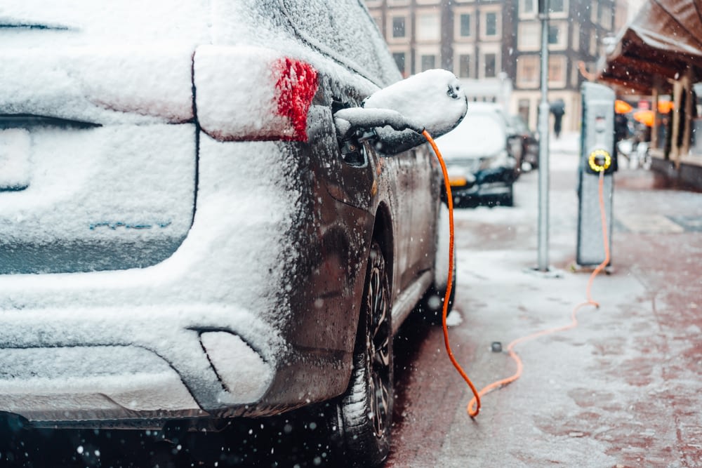 Kulden gir ofte problemer for elbil eiere